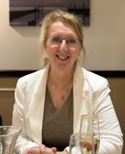 fdb35865-d576-4bc1-bf1b-b85605f24334